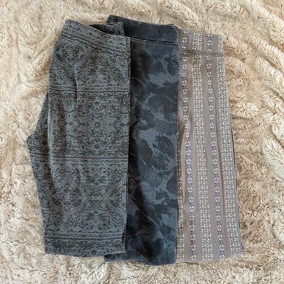 Abercrombie & Fitch Pants - Abercrombie & Fitch New York Leggings XS (3 Pair)
